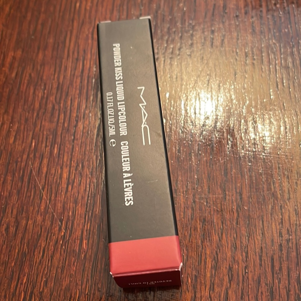 Mac - Powder Kiss Liquid Lipcolour - BNIB
